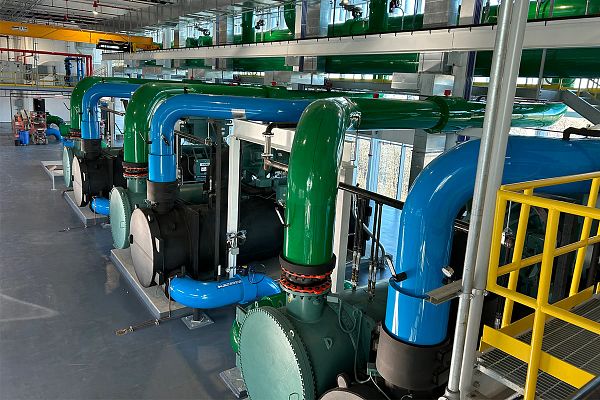 Campus heating and cooling system