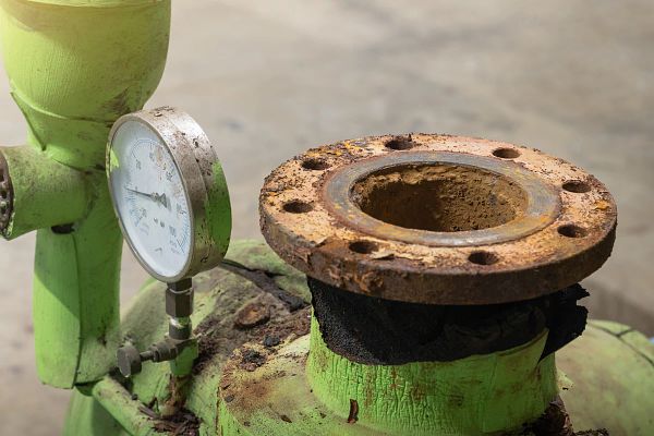 Rusty inside water chiller piping
