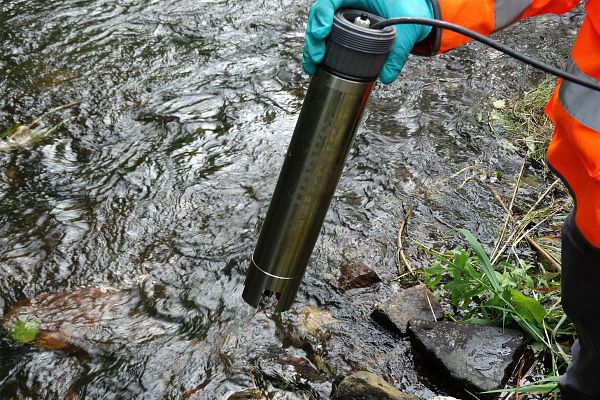 Direct Insertion Suitcase